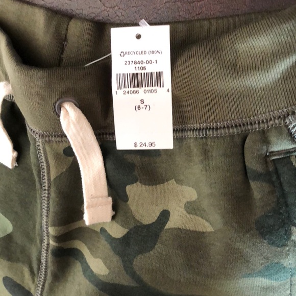 GAP KIDS Pull-On Logo Shorts - Picture 3 of 4